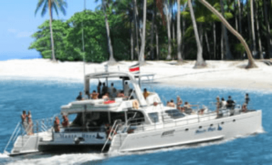 Boat tour catamaran